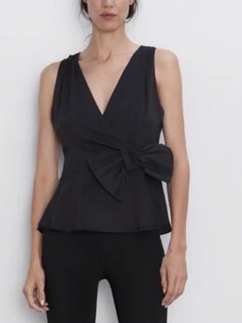 Zara Black Sleeveless V-Neck Top with Side Bow